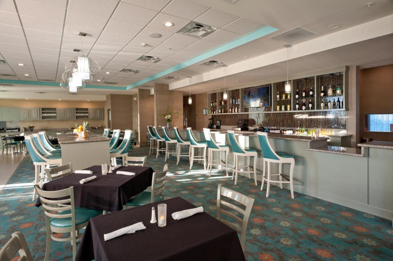 Holiday Inn Guin By Ihg Twin Bagian luar foto