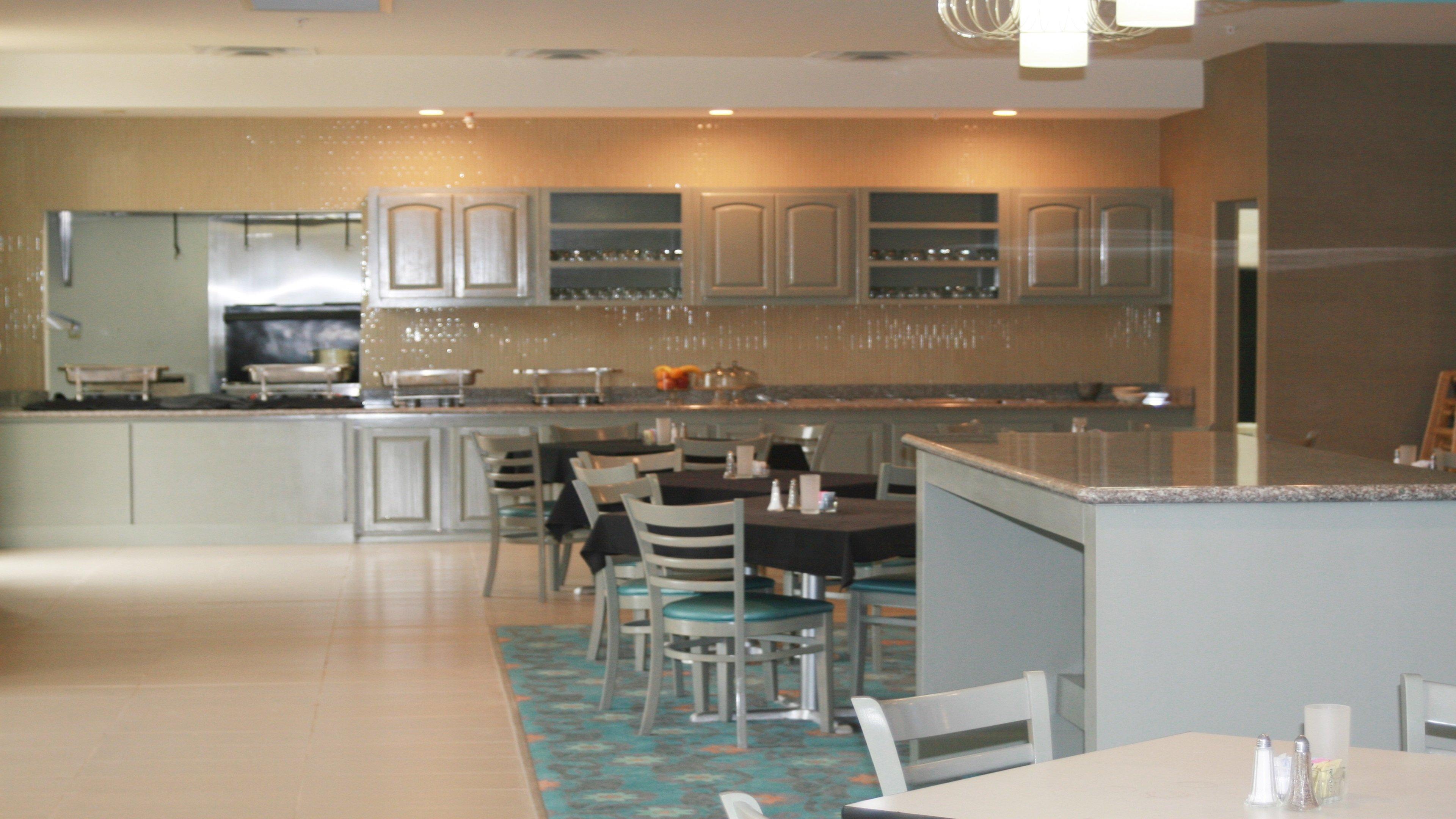 Holiday Inn Guin By Ihg Twin Bagian luar foto