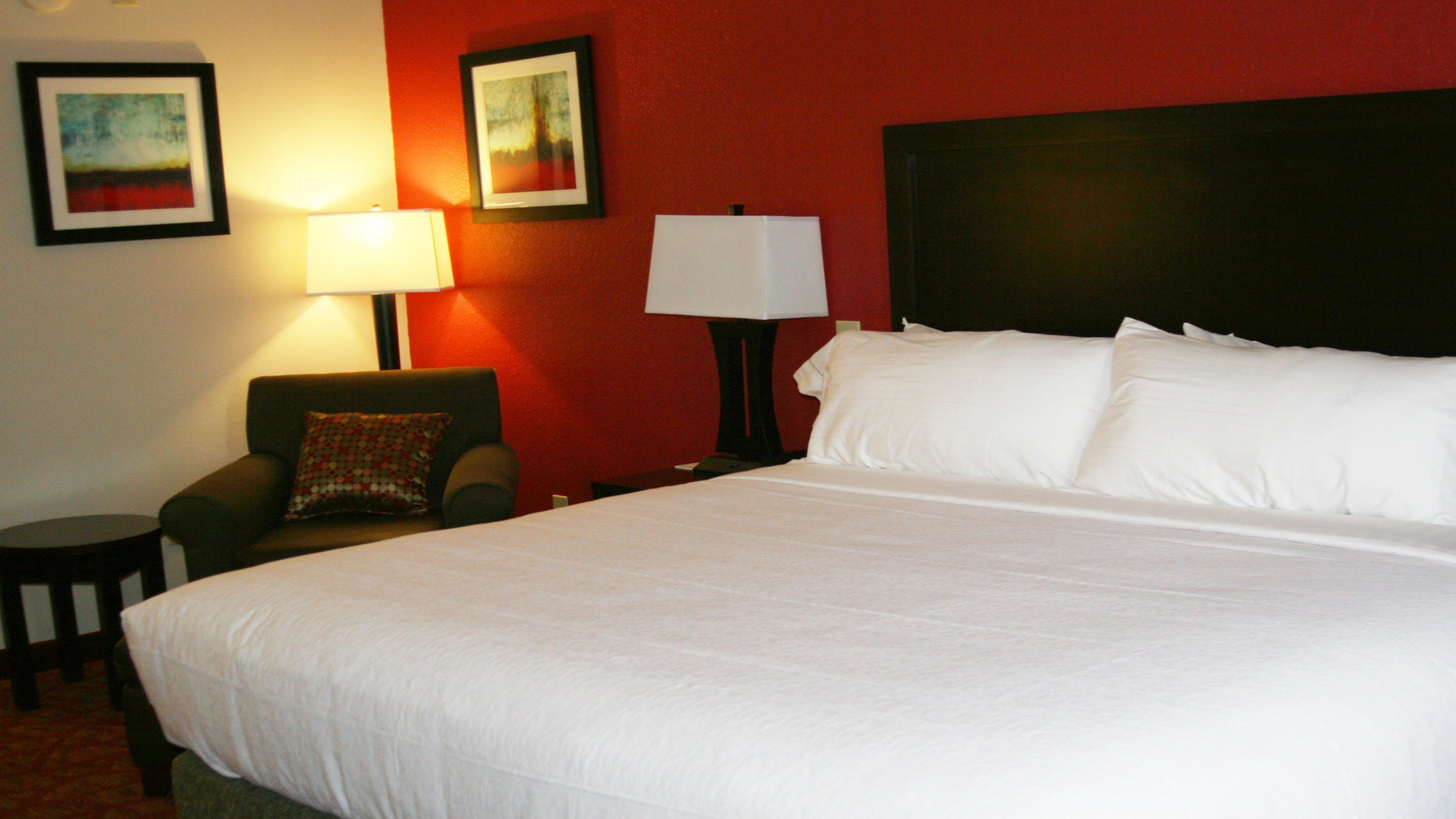 Holiday Inn Guin By Ihg Twin Bagian luar foto