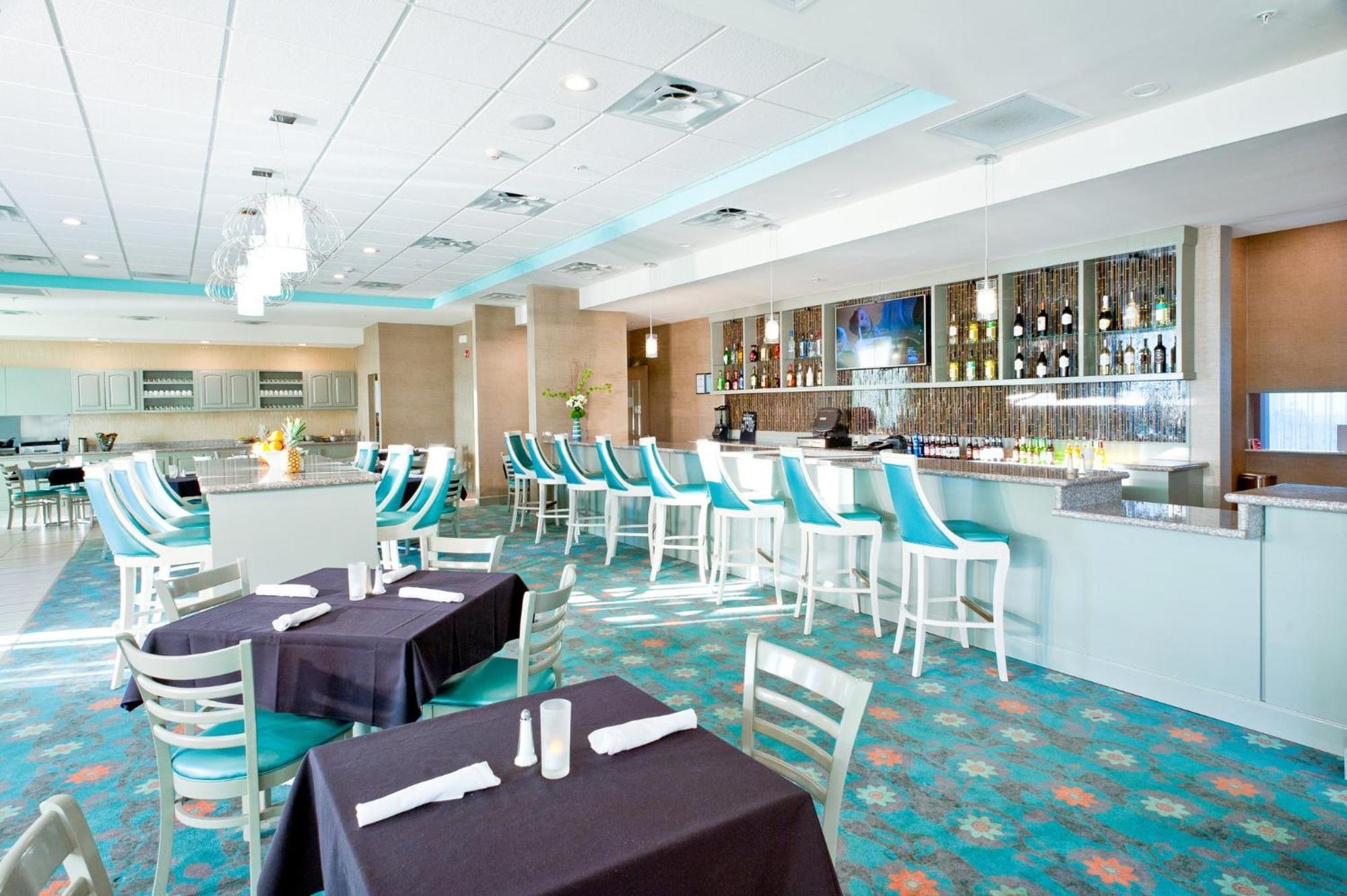 Holiday Inn Guin By Ihg Twin Bagian luar foto