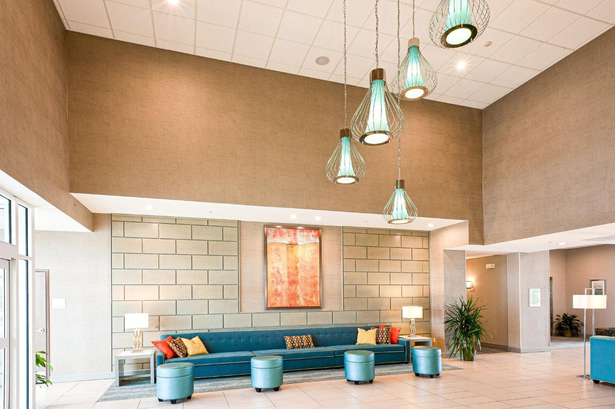 Holiday Inn Guin By Ihg Twin Bagian luar foto